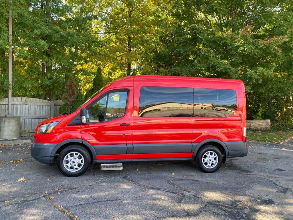 Used 2016 Ford Transit 150 XL RWD image 2