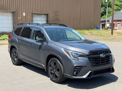 Used 2023 Subaru Ascent Onyx Edition AWD/4WD image 3