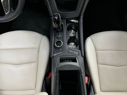 Used 2025 Cadillac XT5 Sportv w/ Technology Package image 26