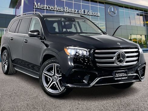 Used 2026 Mercedes-Benz GLS 450 4MATIC image 1