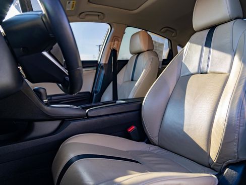 Used 2016 Honda Civic Touring image 17