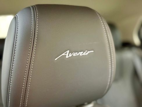 Used 2024 Buick Encore GX Avenir AWD/4WD image 10