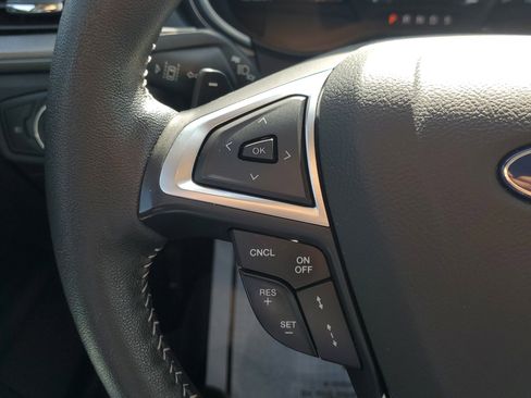 Used 2019 Ford Fusion SE w/ Equipment Group 151A image 26