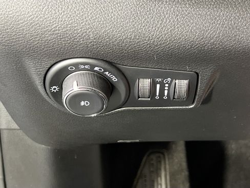 Used 2022 Jeep Compass Latitude w/ Convenience Group AWD/4WD image 10
