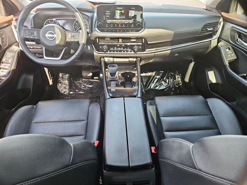 Used 2023 Nissan Rogue SL w/ SL Premium Package FWD image 24