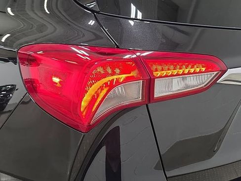 Used 2020 Buick Envision Premium AWD/4WD image 31