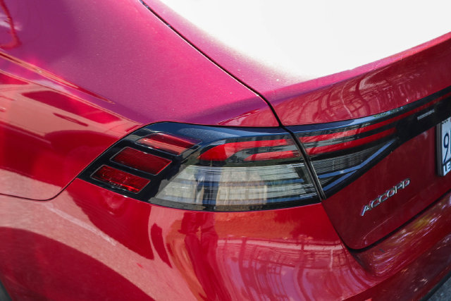Used 2025 Honda Accord SE image 9