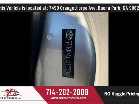 Used 2010 Toyota Sienna LE image 57