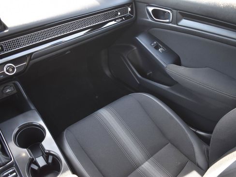 Used 2025 Honda Civic Sport image 19