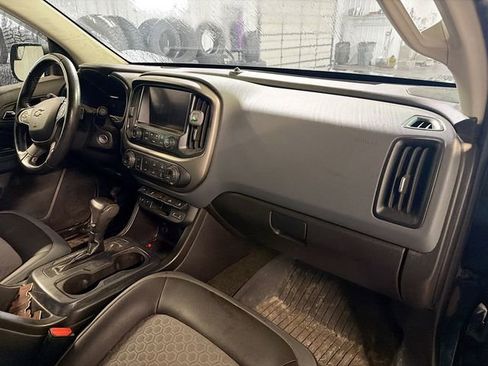 Used 2018 Chevrolet Colorado Z71 image 12