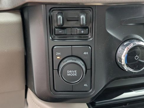 New 2026 Ford F450 Platinum AWD/4WD image 31