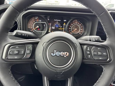 New 2026 Jeep Gladiator Mojave w/ Safety Group AWD/4WD image 22