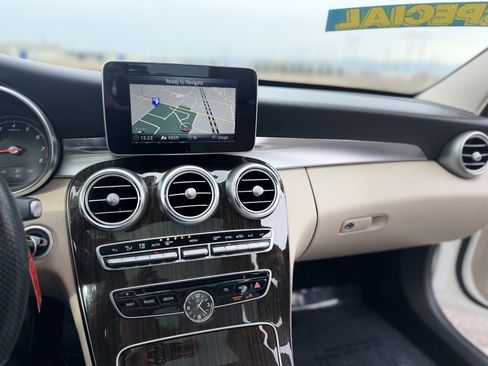 Used 2016 Mercedes-Benz C 300 4MATIC Sedan image 17