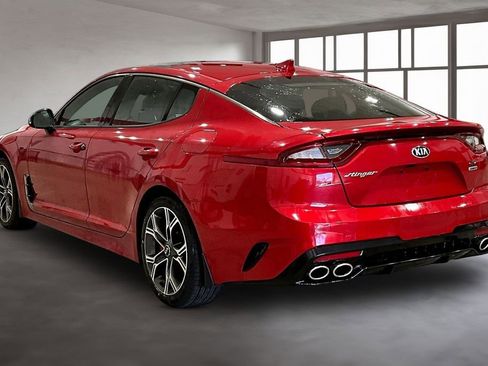 Used 2018 Kia Stinger GT2 image 12