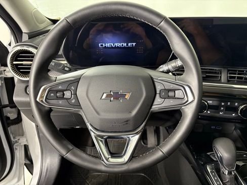 Used 2025 Chevrolet Trax ACTIV w/ Driver Confidence Package image 26