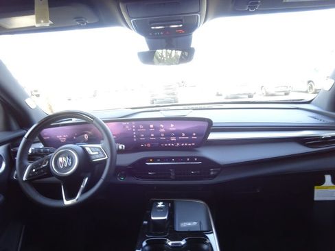New 2026 Buick Enclave Avenir w/ Super Cruise Package FWD image 24