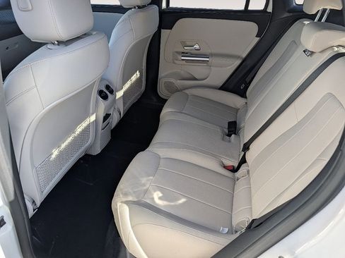 Used 2025 Mercedes-Benz GLA 250 image 21