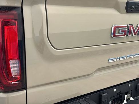 Used 2022 GMC Sierra 1500 AT4 w/ AT4 Premium Package image 35