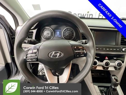 Used 2019 Hyundai Elantra SEL image 8