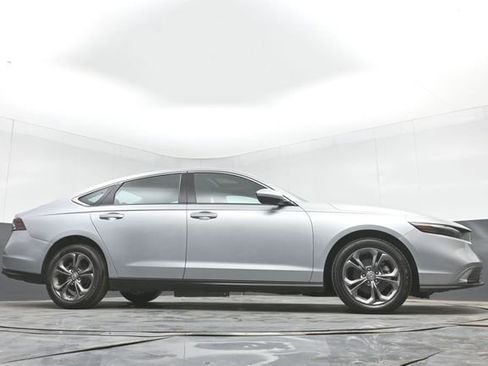 Used 2024 Honda Accord EX image 46