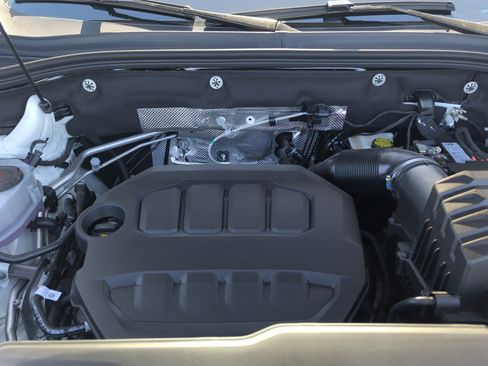 New 2026 Volkswagen Atlas Cross Sport SE image 21