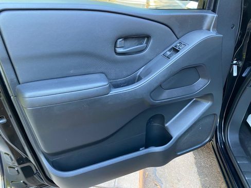 Used 2022 Nissan Frontier S RWD image 22
