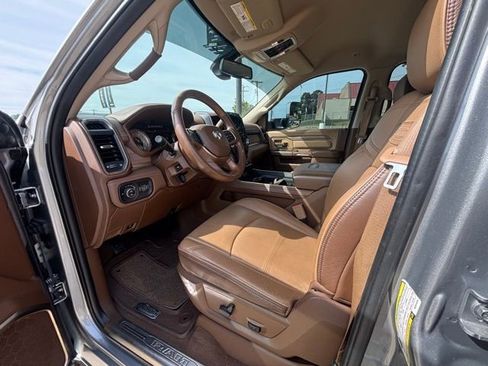 Used 2022 RAM 2500 Limited AWD/4WD image 11