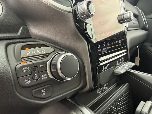 New 2026 RAM 1500 Big Horn AWD/4WD image 21