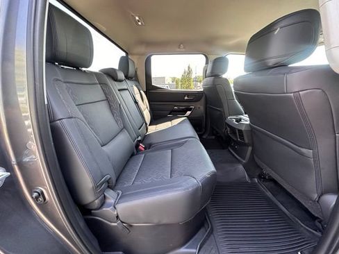 Used 2023 Toyota Tundra Limited AWD/4WD image 31