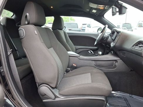Used 2020 Dodge Challenger SXT RWD image 34