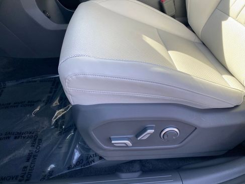 Used 2025 Hyundai Santa Fe SEL image 22