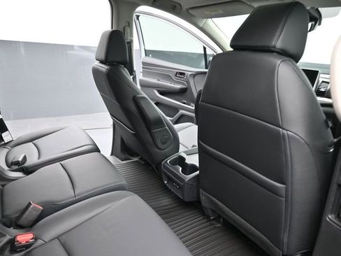 New 2026 Honda Odyssey EX-L image 24