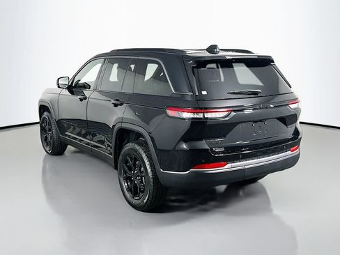 New 2026 Jeep Grand Cherokee Altitude AWD/4WD image 6