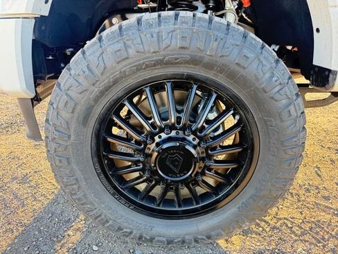 New 2026 Ford F450 Platinum w/ Platinum Plus Package image 17