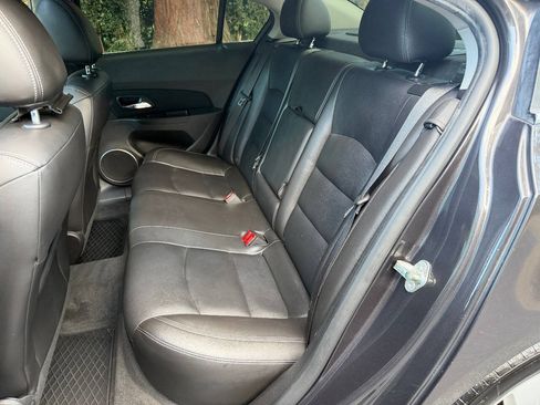 Used 2014 Chevrolet Cruze Diesel w/ Enhanced Safety Package FWD image 19