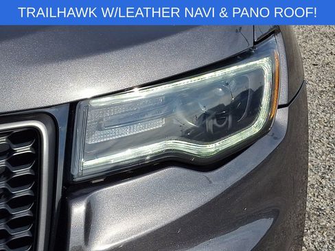 Used 2017 Jeep Grand Cherokee Trailhawk w/ Trailhawk Luxury Group AWD/4WD image 9