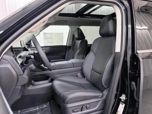 Certified 2026 INFINITI QX80 Luxe w/ Cargo Package RWD image 13
