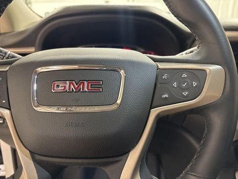 Used 2023 GMC Acadia Denali w/ Denali Ultimate Package AWD/4WD image 16