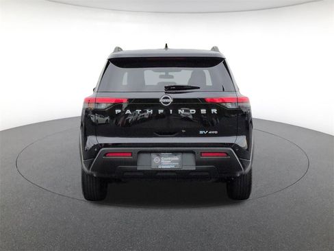 Used 2022 Nissan Pathfinder SV image 6