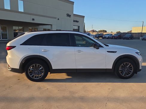 Used 2025 MAZDA CX-70 3.3 Turbo w/ Preferred Package image 6