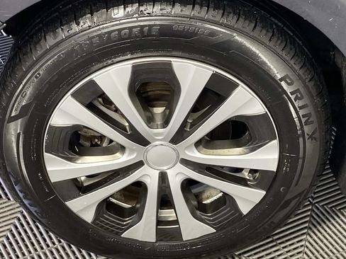 Used 2022 Toyota Prius Prime LE FWD image 27