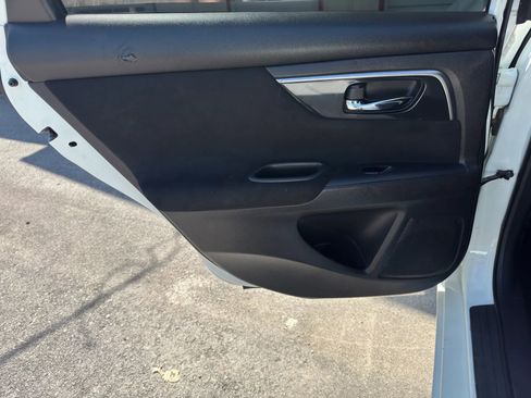 Used 2014 Nissan Altima 2.5 S image 6