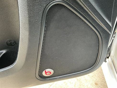 Used 2017 Dodge Charger R/T image 28