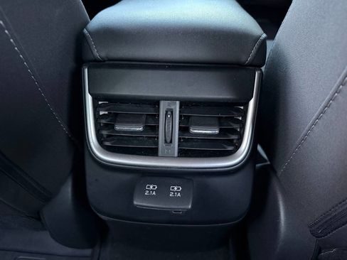 Used 2022 Subaru Legacy Premium image 18