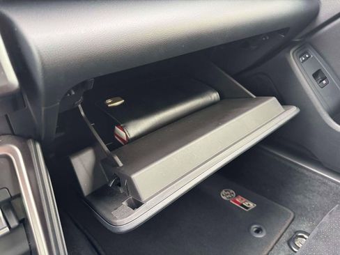 Used 2022 Toyota GR86 Premium image 30