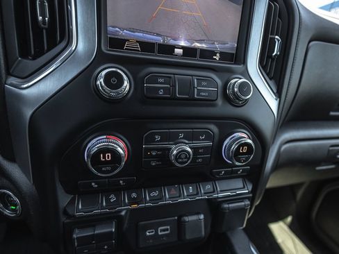 Used 2020 GMC Sierra 1500 Elevation w/ Elevation Value Package AWD/4WD image 19