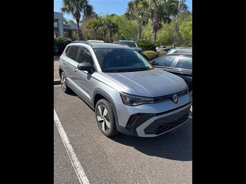 Used 2025 Volkswagen Taos S image 4