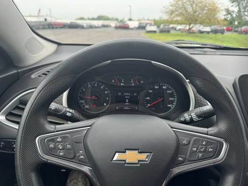 Used 2025 Chevrolet Malibu LT FWD image 22