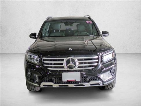 Certified 2025 Mercedes-Benz GLB 250 image 5