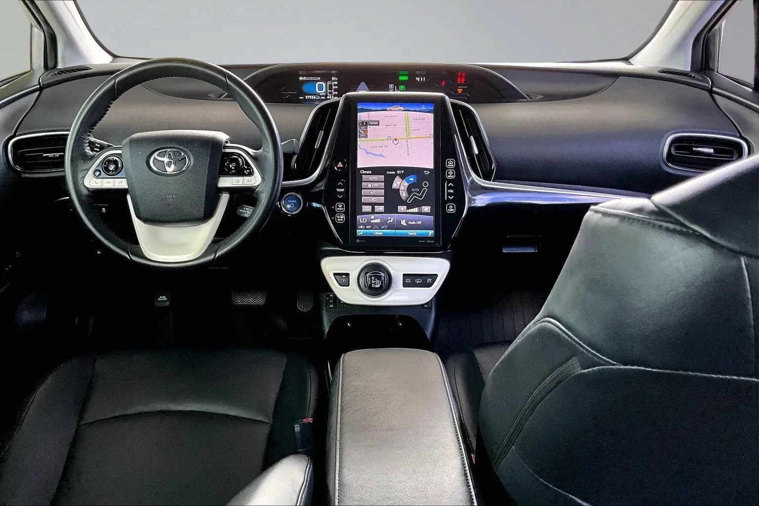 Used 2018 Toyota Prius Prime Premium FWD image 7